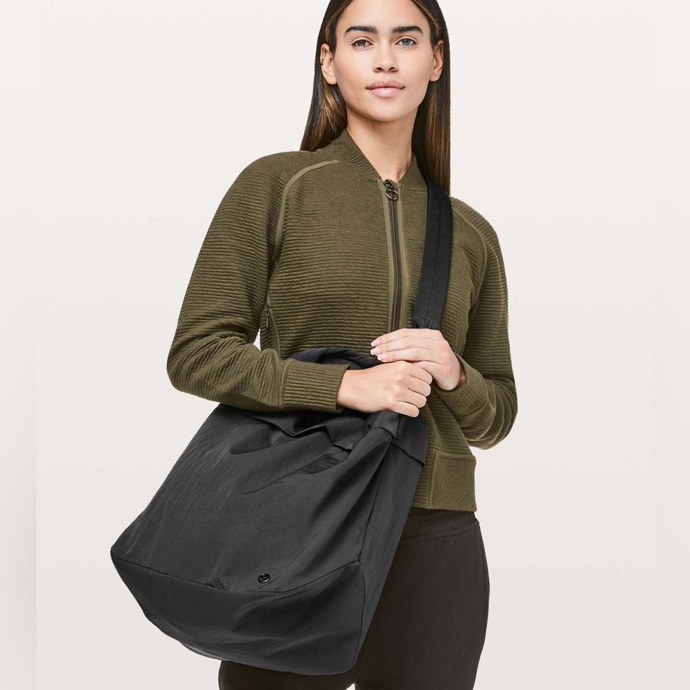 Lululemon On My Level 1.0 19L Bag - Black/Pewter
